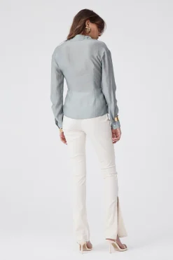 Knotted Shirt