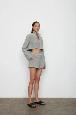 Nikko Crop
